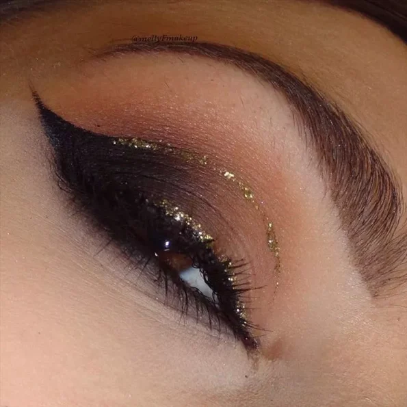 NYX Glitter Goals Liquid Eyeliner Zodiac Queen 2