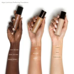 BECCA COSMETICS– Aqua Luminous Perfecting Fond de Teint