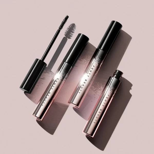 FENTY BEAUTY – Full frontal Mascara Volume Amplitude et Courbe