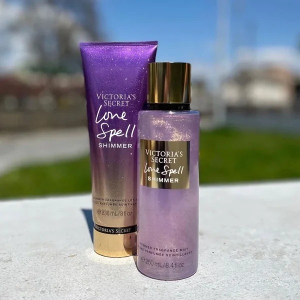 VICTORIA’S SECRET – Love Spell Shimmer Lotion & Brume Corporelles 3
