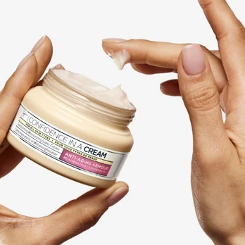 IT COSMETICS - Confidence In a Cream - Crème Hydratante Anti-âge 60ml 1